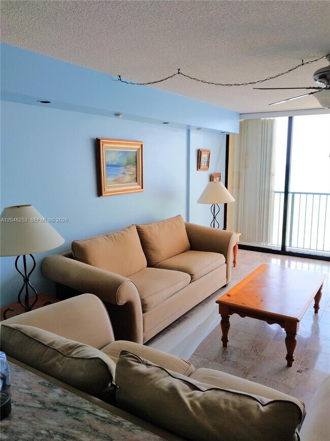 Building Photo - 2101 S Ocean Dr