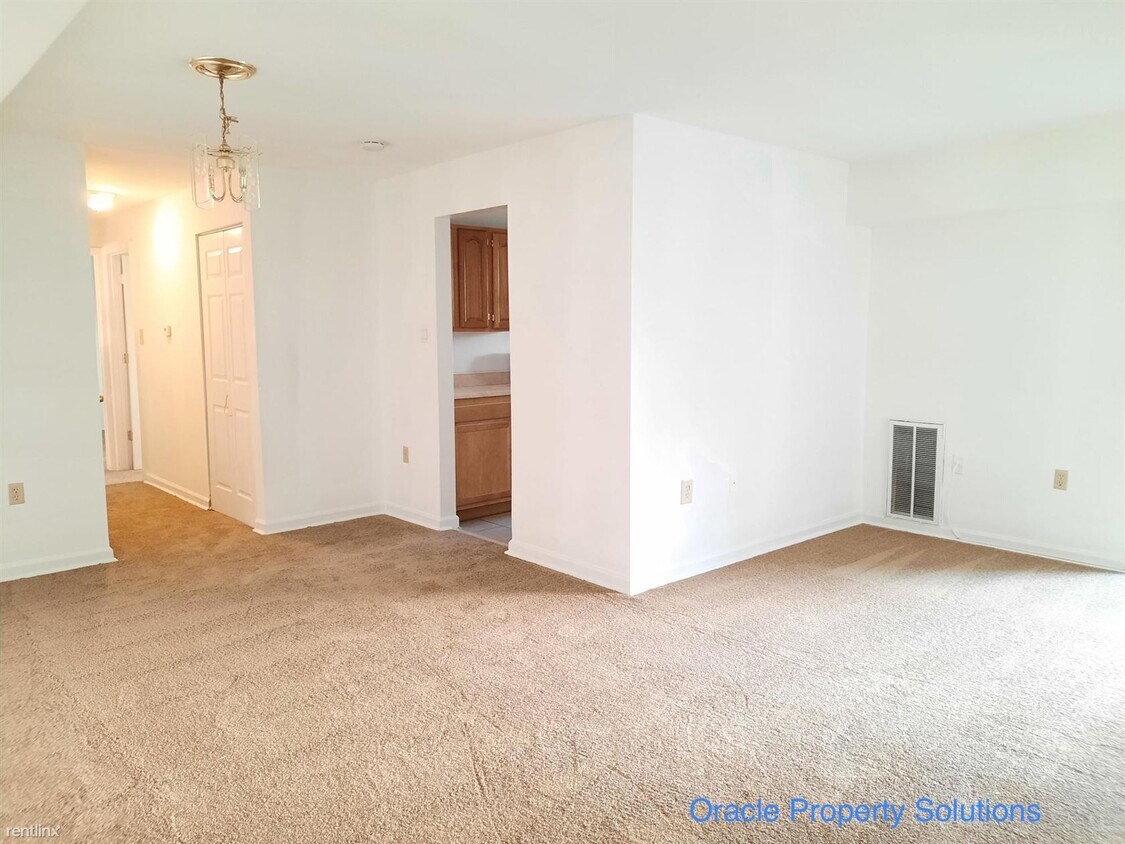 2 br, 1.5 bath Condo 11372 Cherry Hill R... Condo for Rent in