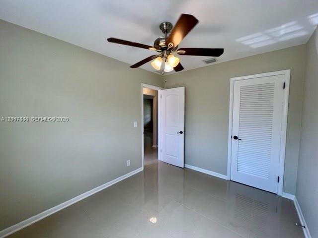 Building Photo - 949 W Kalmia Dr