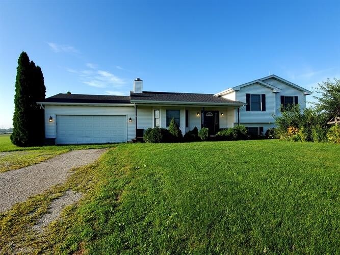 Foto principal - 809 E Eagle Lake Rd