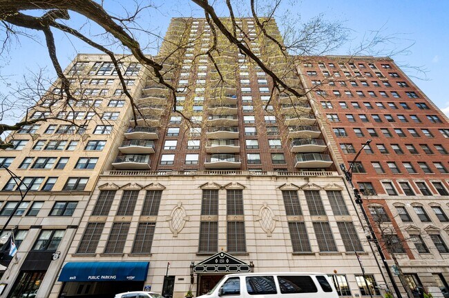 Foto del edificio - 1250 N Dearborn St