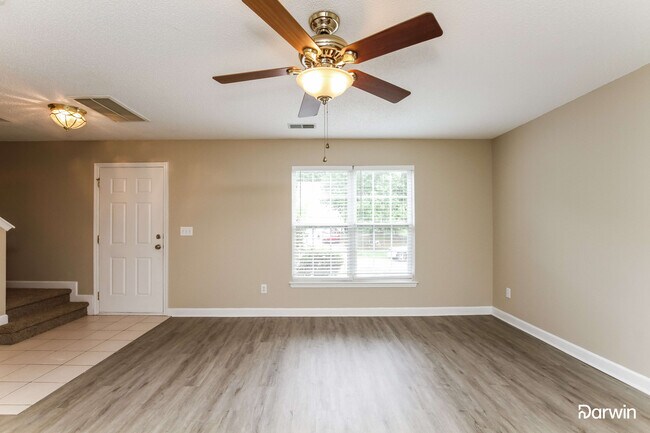 Building Photo - 858 Anchor Way NE