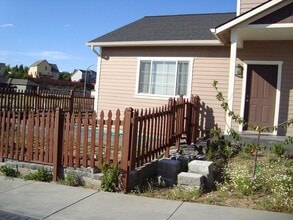 Building Photo - 2451 E White Ave