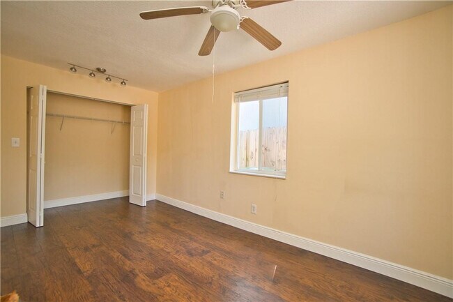 Foto del edificio - 412 SW 13th St