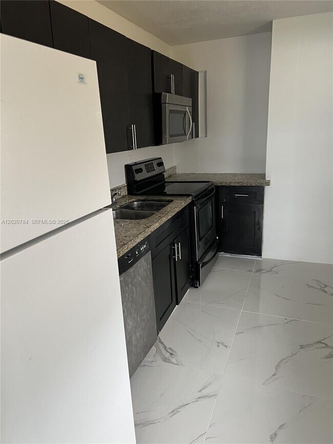 Foto del edificio - 4809 SW 25th St