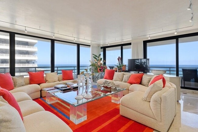 Building Photo - 1500 S Ocean Blvd