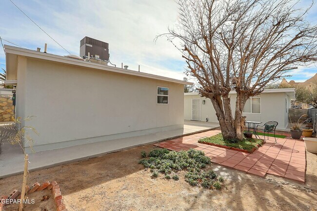 Foto del edificio - 4421 Memphis Ave