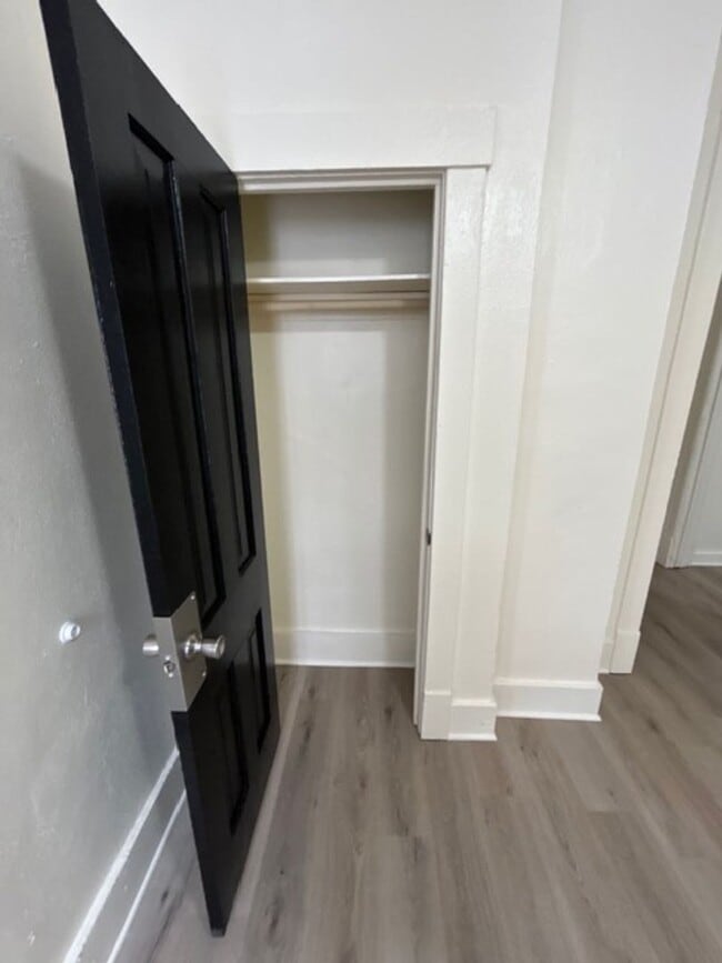 Building Photo - 303 Logan Ave