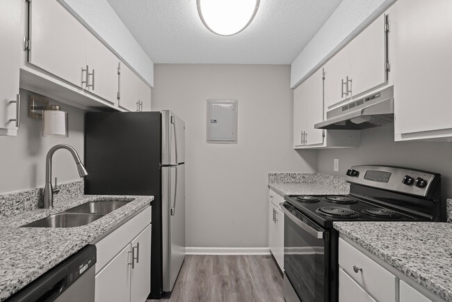 Building Photo - Liberty Heights
