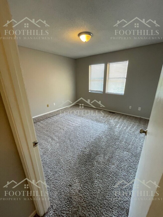 Foto del edificio - 104 Woodland Dr