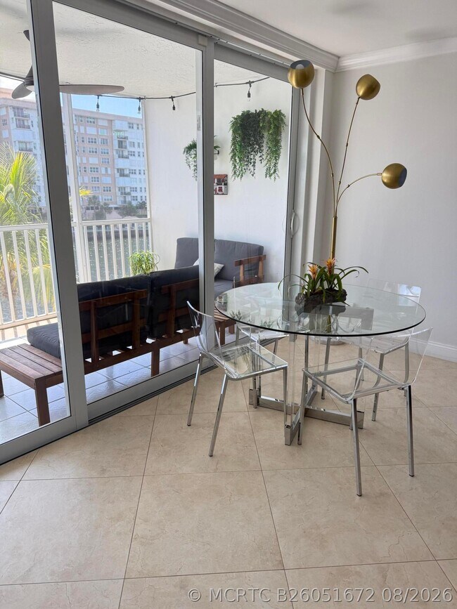 Foto del edificio - 3180 NE 48th Ct
