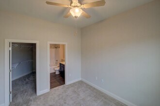 Building Photo - The Village at Westlake