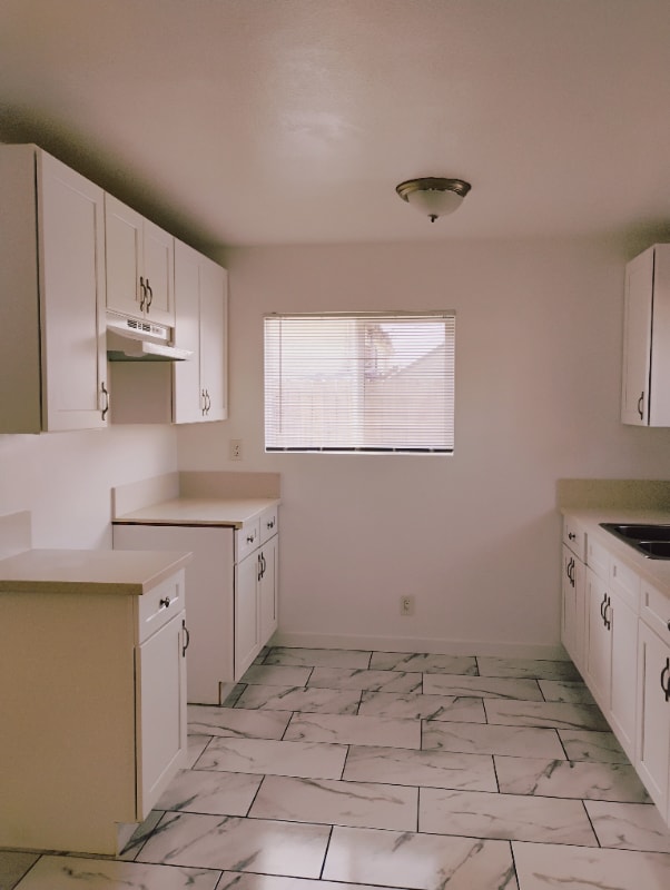 Building Photo - 5943-5943 San Pedro St