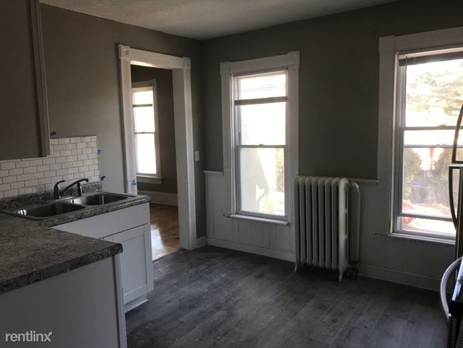 Building Photo - 2 br, 1 bath Apartment - 608 Beaumont St