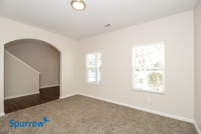 Building Photo - 245 WESTRIDGE Circle