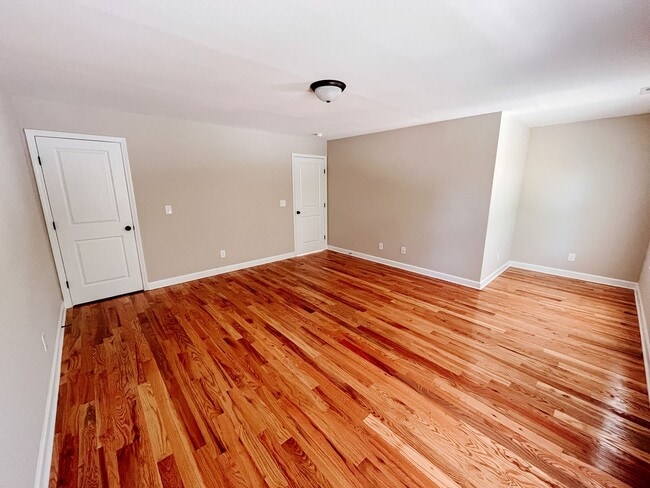 Building Photo - 3 Bed, 2.5 Bath Brand New Townhome