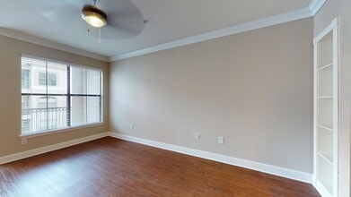 Interior Photo - THIRTY377