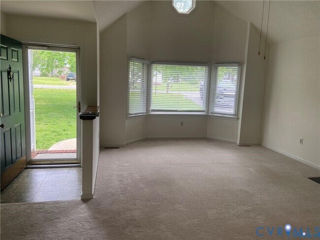 Foto del edificio - 6415 Chenault Way