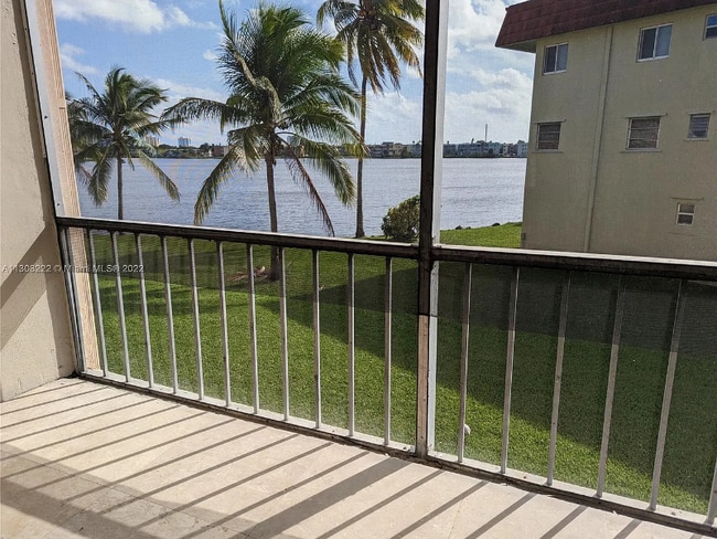 Building Photo - 19001 NE 14th Ave