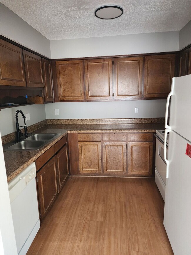 Foto del edificio - 3660 Maryland Cir
