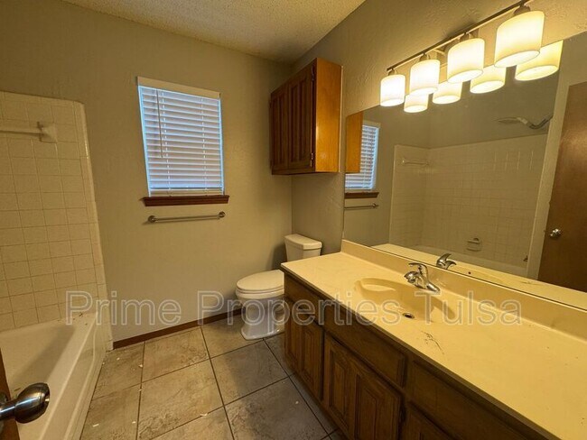 Foto del edificio - 9715 S 92nd E Ave