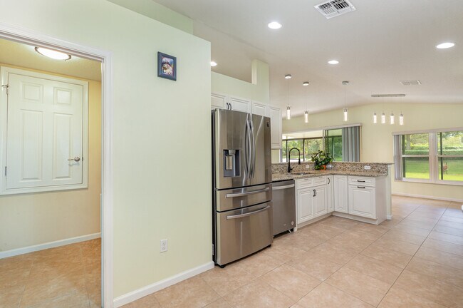 Foto del edificio - 1322 Dittmer Cir SE