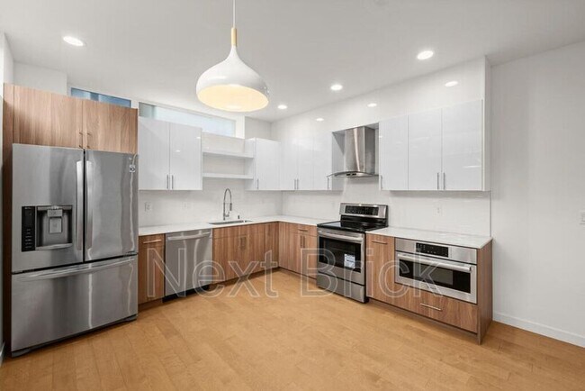 Foto del edificio - 1742 12th Ave S