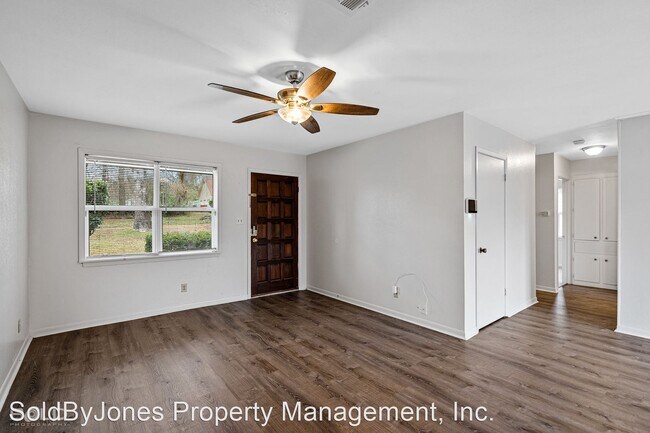 Foto del edificio - 3 br, 1.5 bath House - 4019 Andrea St