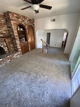 Building Photo - 1409 W Guava Ave