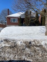 Building Photo - 759 Curtis Rd