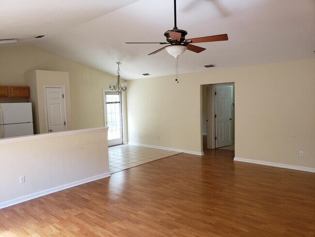 Building Photo - 5517 Green Meadows Ct