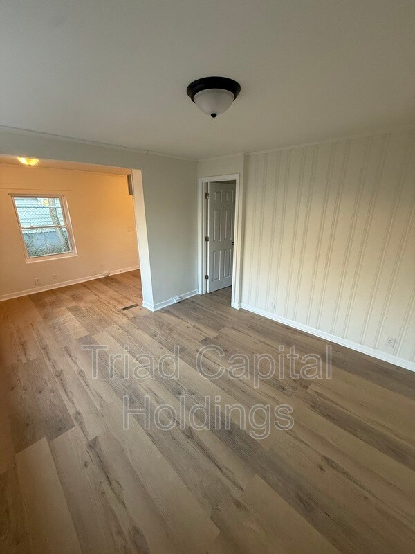 Foto del edificio - 832 E Brookline St