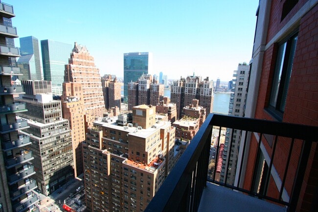 Balcony View - UN Building & East River - 250 E 40th St