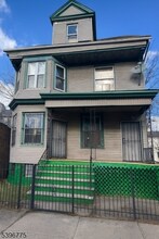 Building Photo - 165 W Bigelow St
