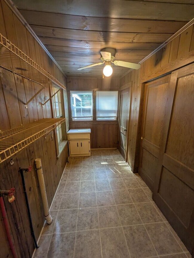 Foto del edificio - 3BD/2BA Home in Hickory