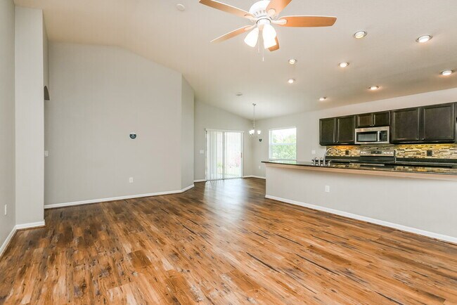 Foto del edificio - 3725 Fieldstone Cir