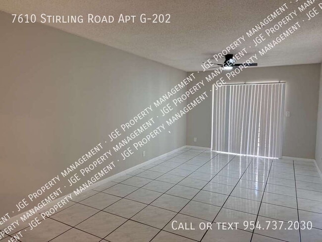 Foto del edificio - 7610 Stirling Rd