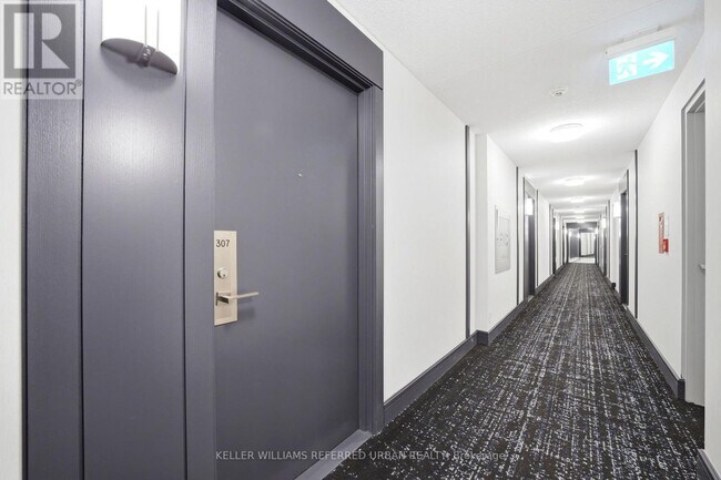 Photo du bâtiment - 1070 Sheppard Ave W