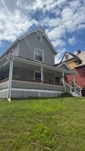 Building Photo - 479 B St