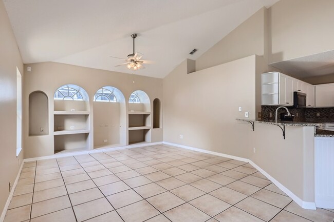 Building Photo - 212 Willow Bend Dr