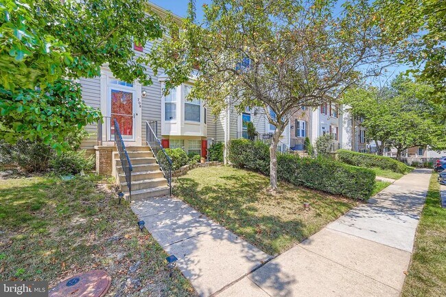 Foto del edificio - 708 Pine Drift Dr