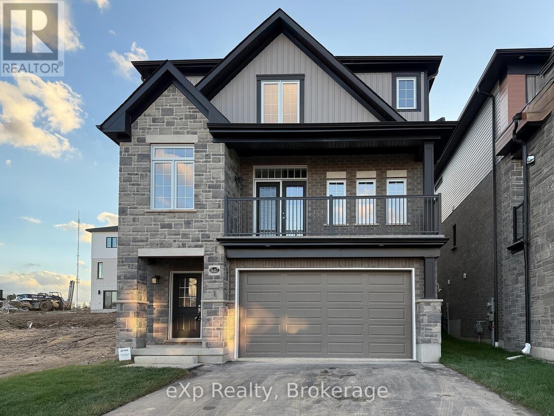 Photo principale - 347 Canada Plum St