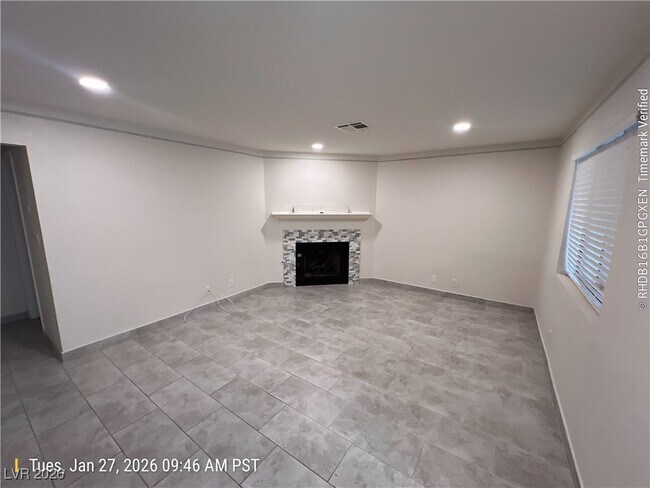 Foto del edificio - 6731 W Charleston Blvd