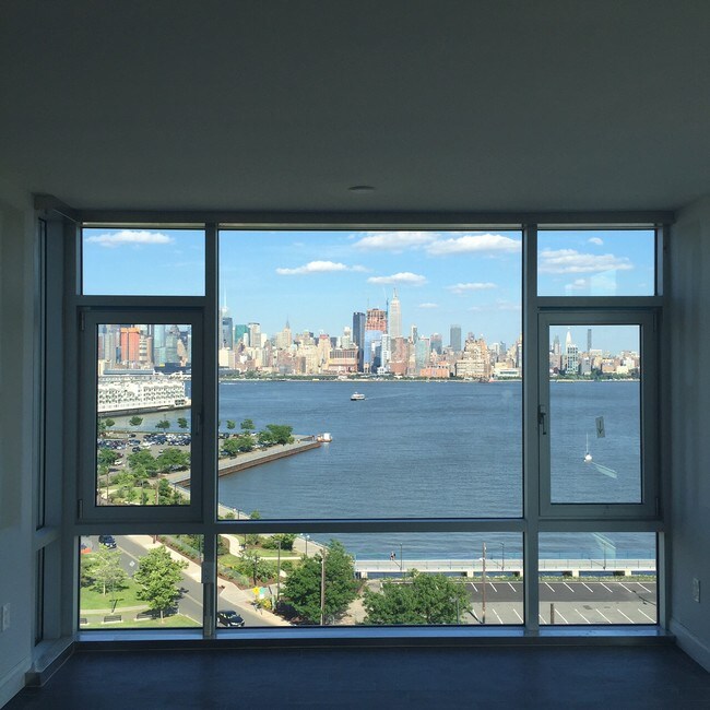 Foto del edificio - 1701 Park Ave