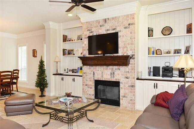 Building Photo - 5145 Stonewater Loop
