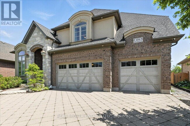 Building Photo - 494 Deer Ridge Dr