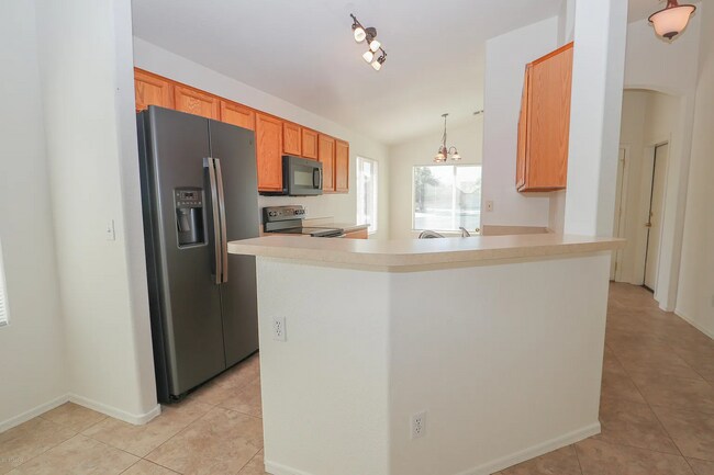 Foto del edificio - 7870 W School Hill Pl