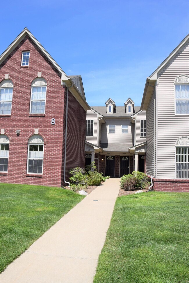 1209 Addington Ln, Ann Arbor, MI 48108 Condo for Rent in Ann Arbor