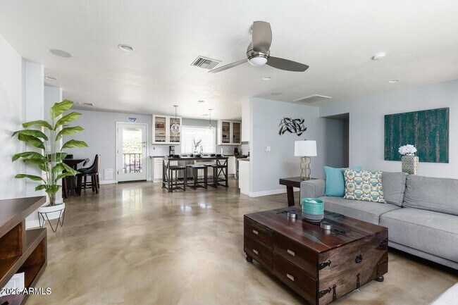 Foto del edificio - 5225 N 83rd Pl