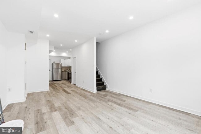 Foto del edificio - 2150 N Franklin St